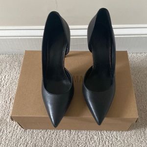 MK black heels